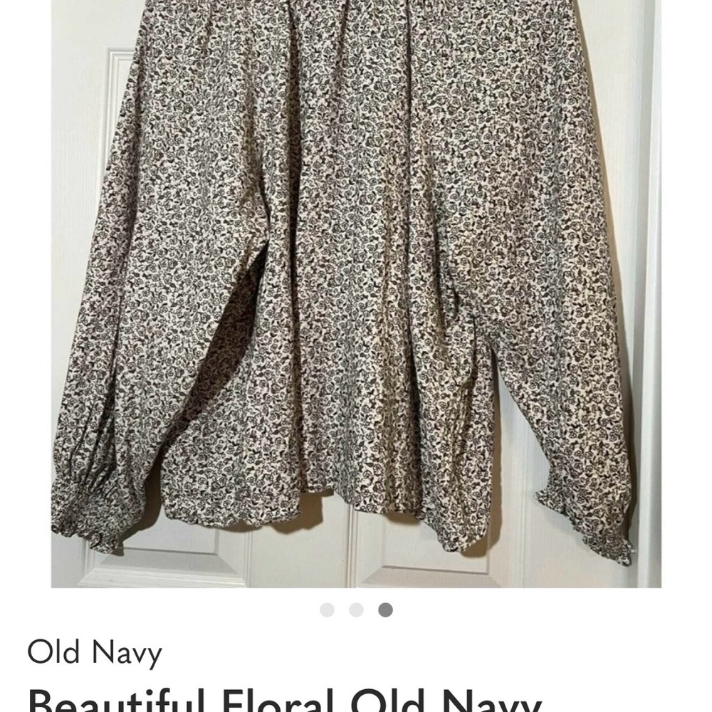 Beautiful Floral Old Navy Smocked Peasant Top XL